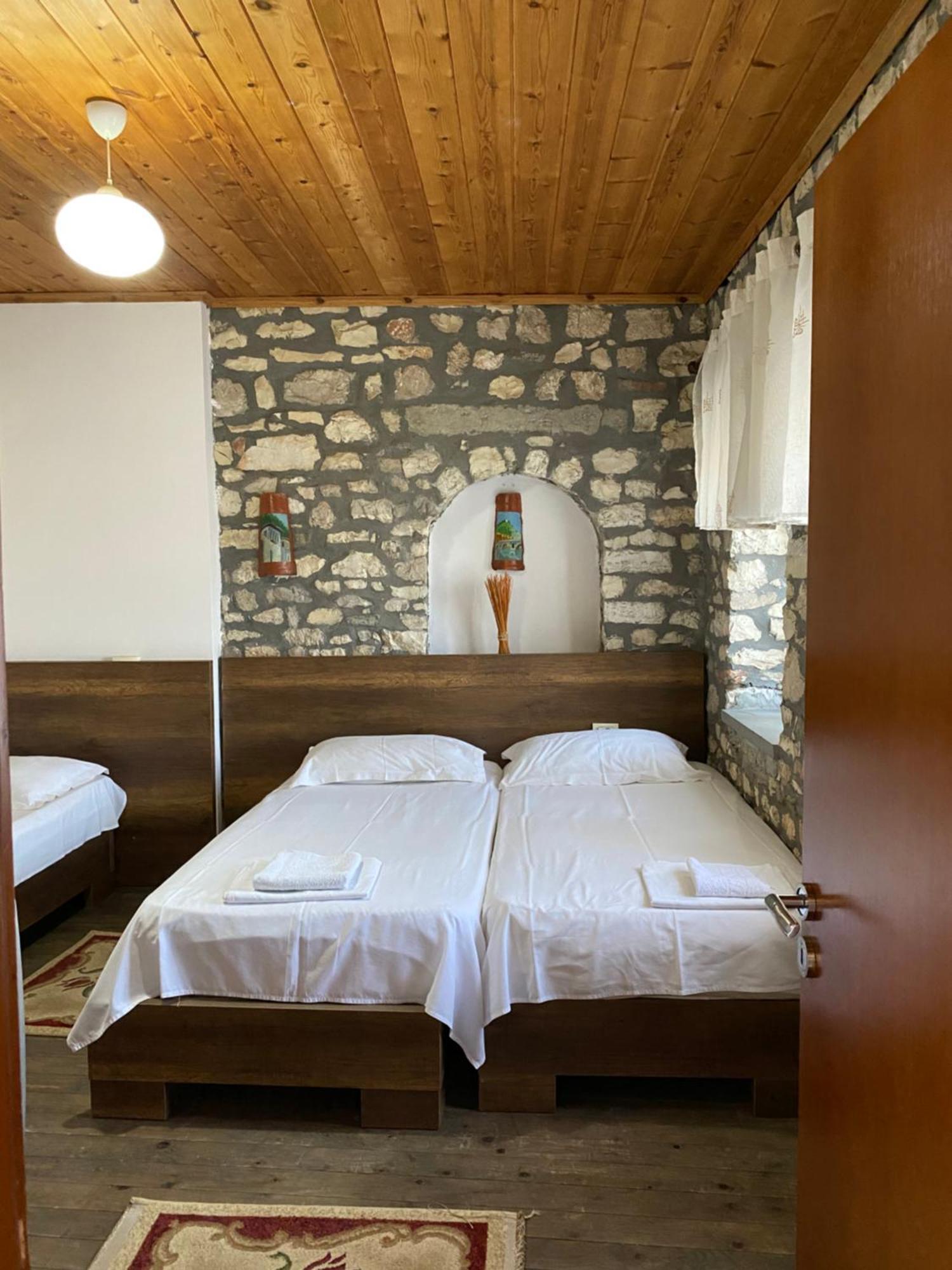 Aria Baci Guest House Berat Exteriér fotografie